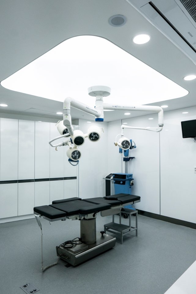 Surgical preparation room