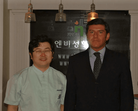 NB Plastic Surgery — Chief Director CHO HONG KYU — 2007 . 09 Italy Prof. Daniel Cassuto